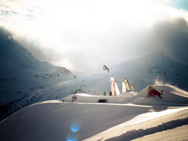 Die World Rookie Tour präsentiert die Snowboardstars der Zukunft!