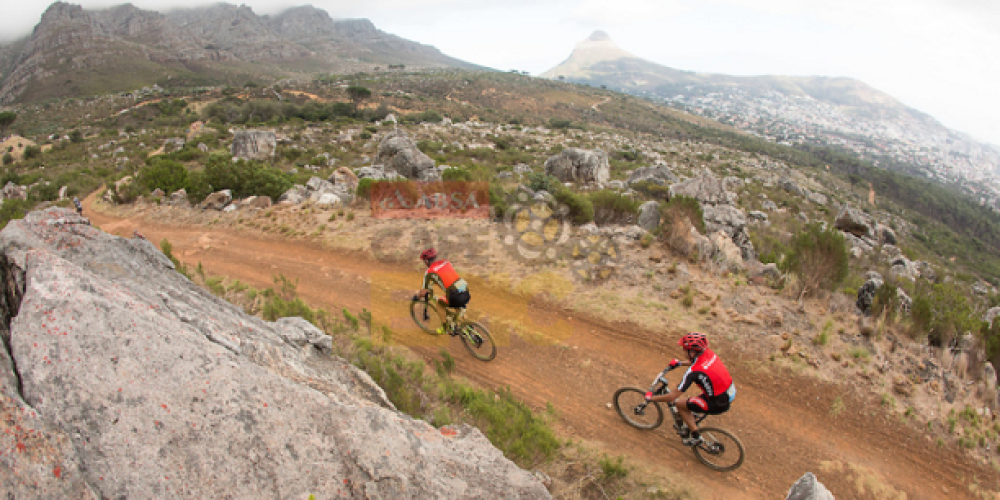  Überraschung beim Prolog des Absa Cape Epic – Schweizer Team startet morgen im Leadertrikot 