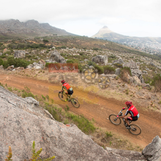  Überraschung beim Prolog des Absa Cape Epic – Schweizer Team startet morgen im Leadertrikot 