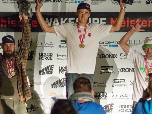 Nadine Antos und Markus Lahmer holen in Kritzendorf die ersten Österreichischen Meistertitel im Wakesurfen